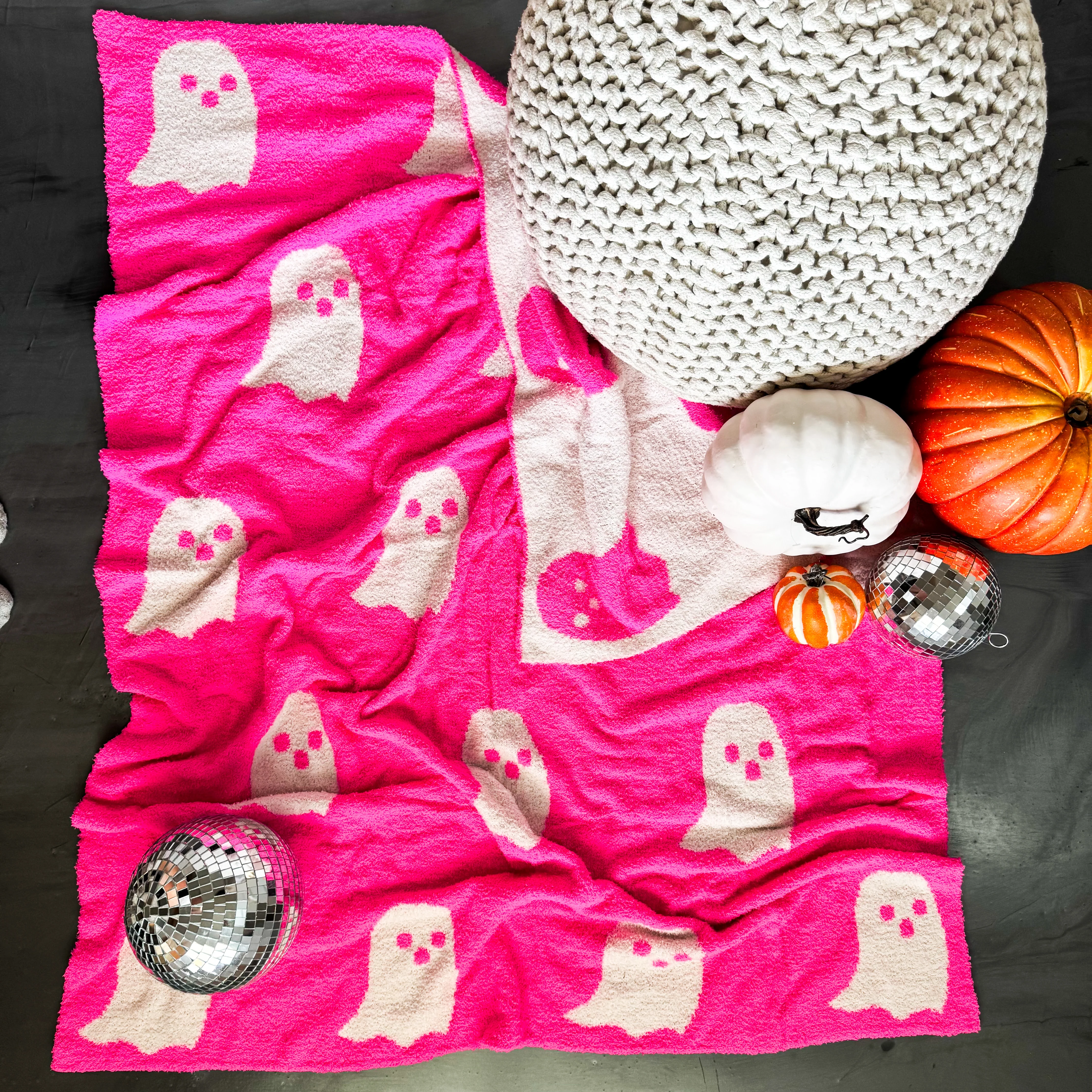 Big Ghost Reversible Blankets - Image 4
